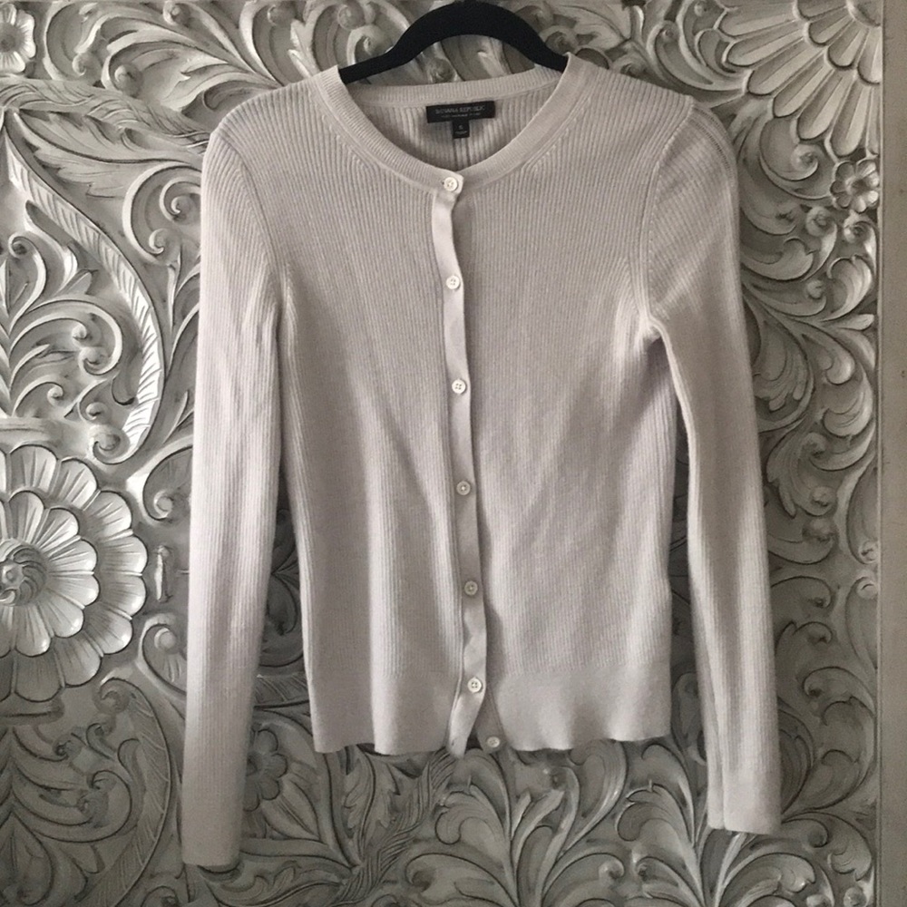 100% Merino Wool Light Gray Cardigan